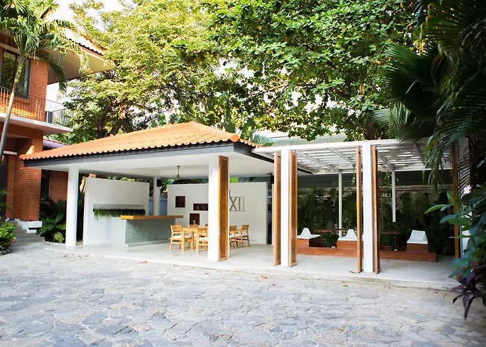 The Twelve Hotel 4*